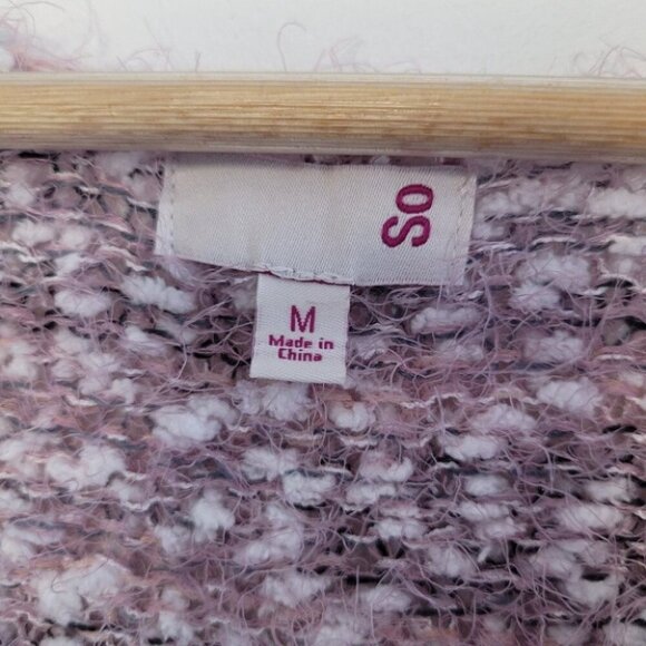 SO Pink & White Fuzzy Eyelash V-Neck Sweater Size Medium - Picture 10 of 11